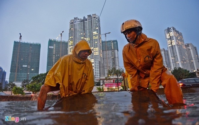 TP.HCM thí điểm chống ngập bằng máy bơm 'thông minh'