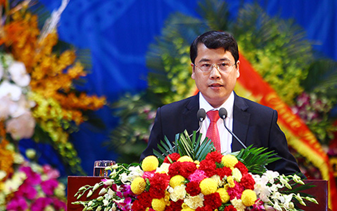 Giáo sư trẻ nhất năm 2016 từng nhiều năm làm văn phòng