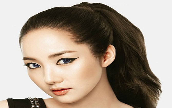 Kẻ eyeliner bằng gel thành công ngay lần đầu nếu thuộc lòng các lưu ý sau