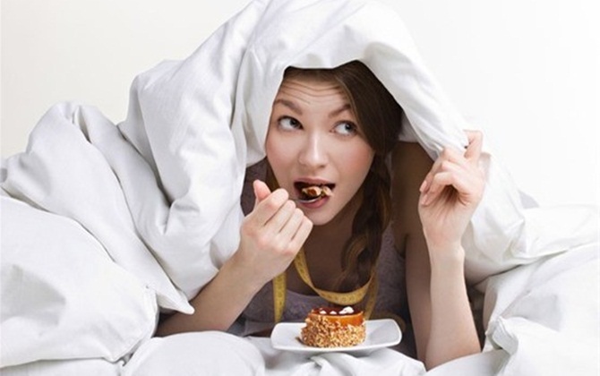 2 thói quen rất nhiều người mắc phải nhưng gây hại không ngờ cho sức khỏe