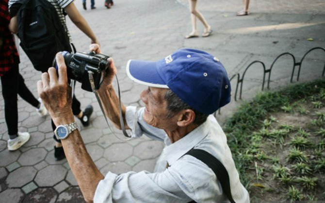 Những nghề 'muôn năm cũ' ở Hà Nội