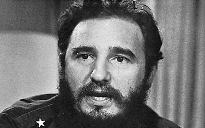 Nhà lãnh đạo huyền thoại Fidel Castro qua đời ở tuổi 90