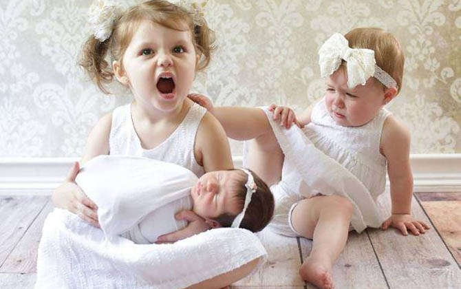 Những tình huống chụp ảnh trẻ sơ sinh "lỗi" mà vẫn đáng yêu