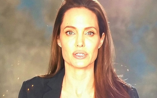 Angelina Jolie lần đầu lộ diện sau vụ ly hôn