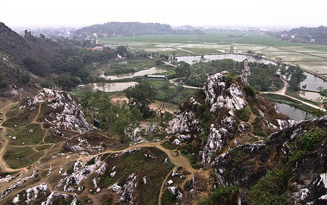 Chẳng cần lên Hà Giang, ngay gần Hà Nội cũng có 'cao nguyên đá' thu nhỏ