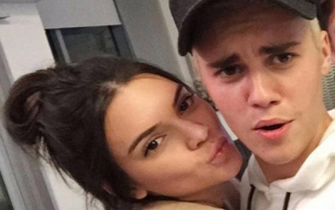 Kendall Jenner và Justin Bieber bí mật du lịch cùng nhau, nhưng họ có thật sự hẹn hò?