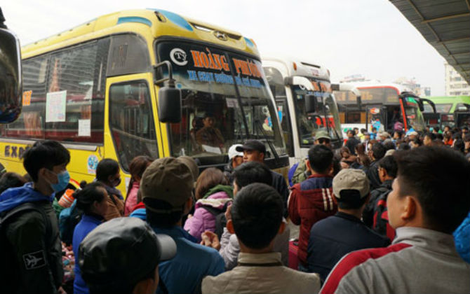 Các nhà xe bỏ rơi khách ở bến xe Mỹ Đình đã hoạt động trở lại