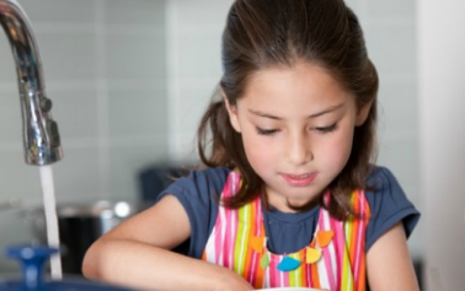 Những việc cha mẹ nên làm ngay để con giàu trong tương lai