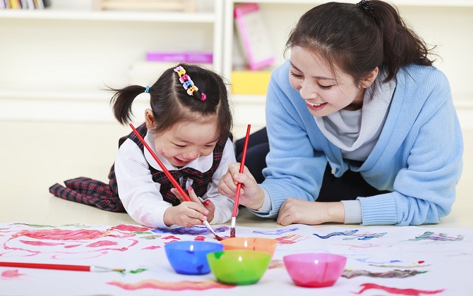 Bố mẹ phàn nàn dạy con mãi mà trẻ không nghe, đây là câu trả lời cho bạn