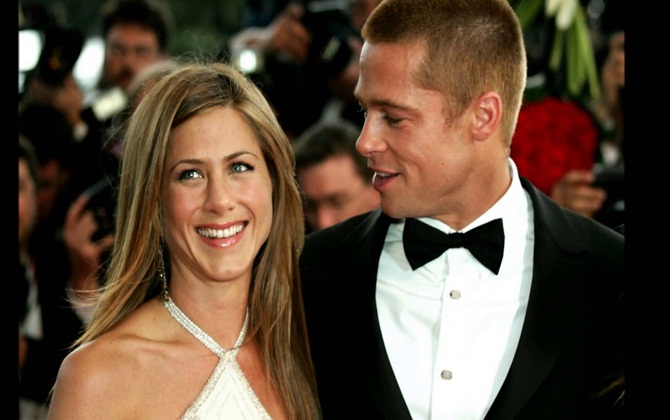 Bị chồng bỏ để theo "tiểu tam", Jennifer Aniston vẫn sát cánh bên Brad Pitt