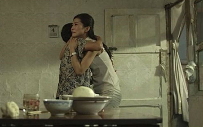 Ai rồi cũng lớn nhưng đừng buông tay, mệt mỏi thì hãy về nhà với mẹ!