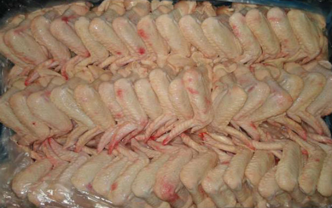 Giật mình với thịt gà Brazil giá gần 7.000 đồng/kg