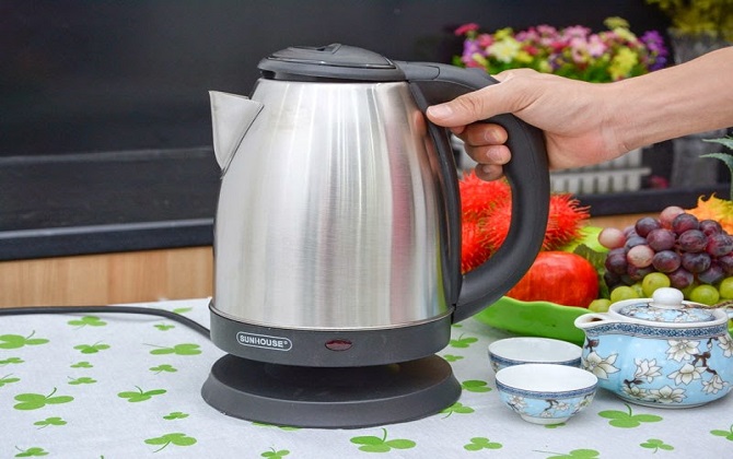 Mẹo sử dụng ấm siêu tốc an toàn không được bỏ qua