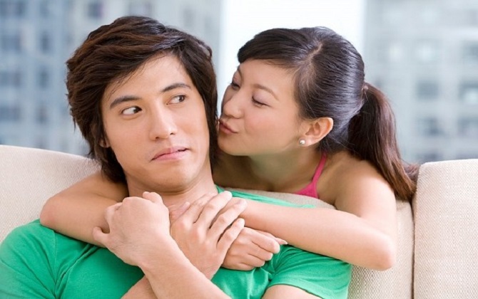 Đừng tưởng lấy chồng muộn đã sướng, lấy chồng sớm rất dễ giàu 'nứt đố đổ vách'