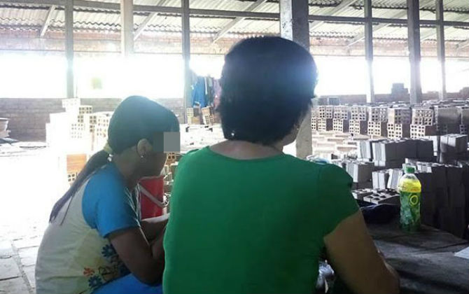 Nỗi ám ảnh kinh hoàng của bé gái 11 tuổi bị cha và ông nội xâm hại