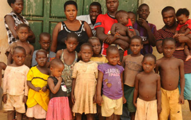 Đây đích thị là bà mẹ mắn đẻ nhất thế giới: 37 tuổi đẻ 38 đứa con