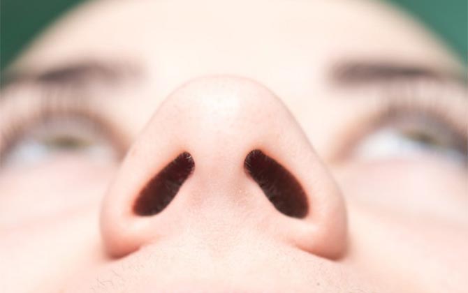 Mất khứu giác sau một đêm ngủ dậy, thói quen này có thể là nguyên nhân