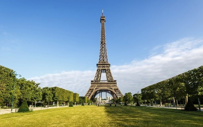 Nổi tiếng thế giới nhưng không phải ai cũng biết những sự thật thú vị về tháp Eiffel