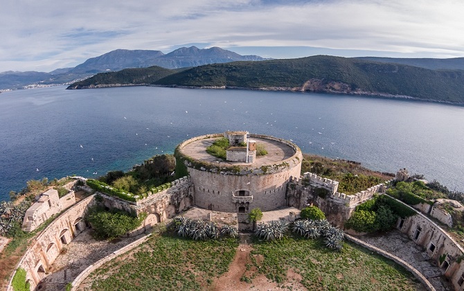 Tiếc hùi hụi nếu bạn không ghé thăm những địa điểm này khi tới Montenegro