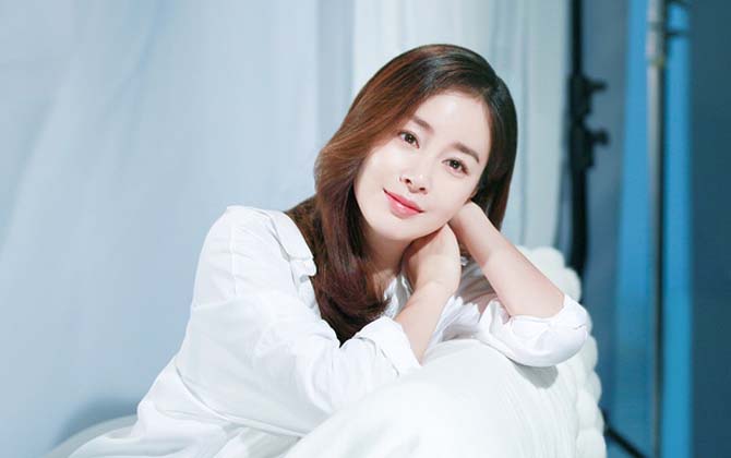 Mỹ nhân đẹp nhất Hàn Quốc: Kim Tae Hee và Song Hye Kyo dẫn đầu, gương mặt mới lấn át tượng đài