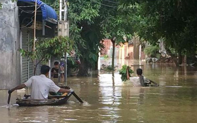 Mưa lũ, ngập úng nhiều ngày, các gia đình phải chuẩn bị những ĐỒ DÙNG CẦN THIẾT này