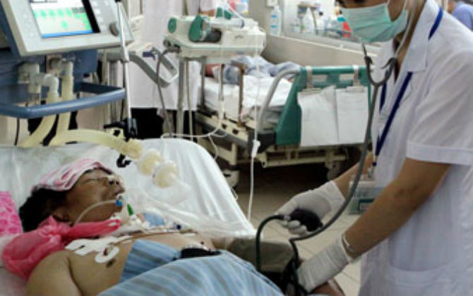 Hai ca bệnh hi hữu chưa từng gặp: Bị uốn ván vì gà mổ, lợn đạp gây xước da