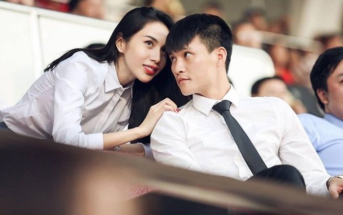 Vì Công Vinh thích... diễn nên đời cứ "làm màu"