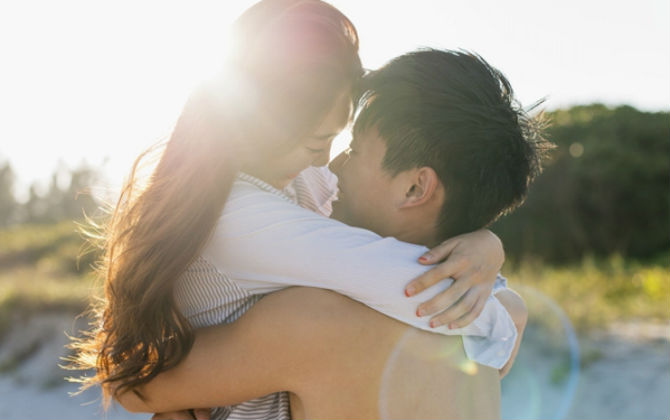 Đâu cần đợi tới 20/10, mỗi ngày làm 3 điều này cũng khiến phụ nữ vui tít mắt