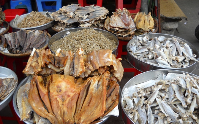 Dắt túi 3 KHÔNG này, bà nội trợ thông minh khỏi lo mua phải cá khô tẩm hóa chất độc hại