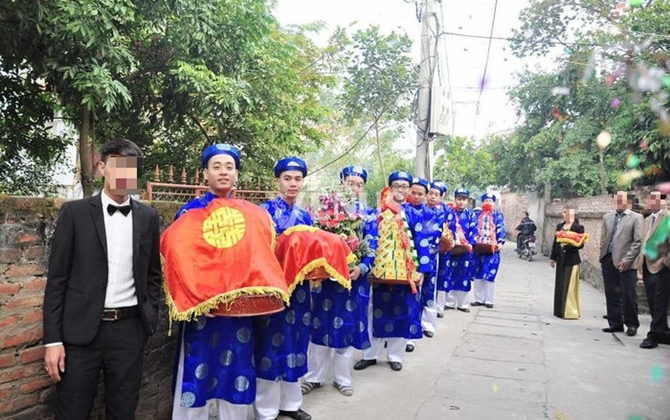 Chuyện ngày cưới cận kề, phụ huynh còn bực bội quẳng tráp trầu cau ra sân vì "lễ đen" quá hẻo