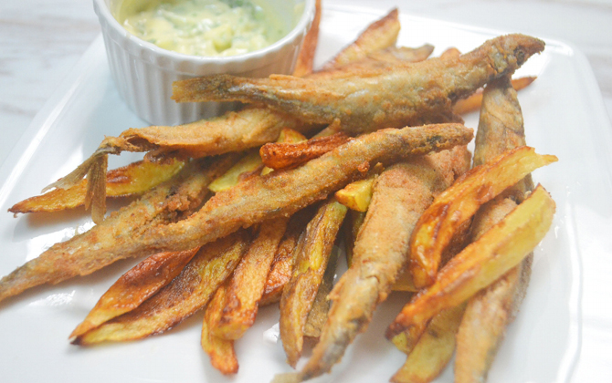 Cuối tuần, mẹ thảnh thơi biến tấu món đặc sản fish & chip ăn đã miệng nào