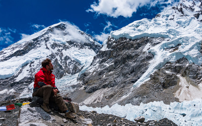 Theo chân chàng trai trẻ trong hành trình đến đỉnh núi cao nhất thế giới Everest