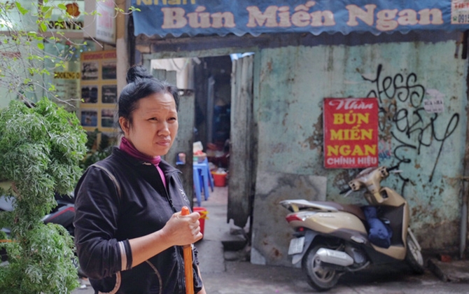 Bị tố mắng chửi cụ bà, chủ quán bún ngan Nhàn lên tiếng: "Cả Hà Nội này không ai thật như tôi"