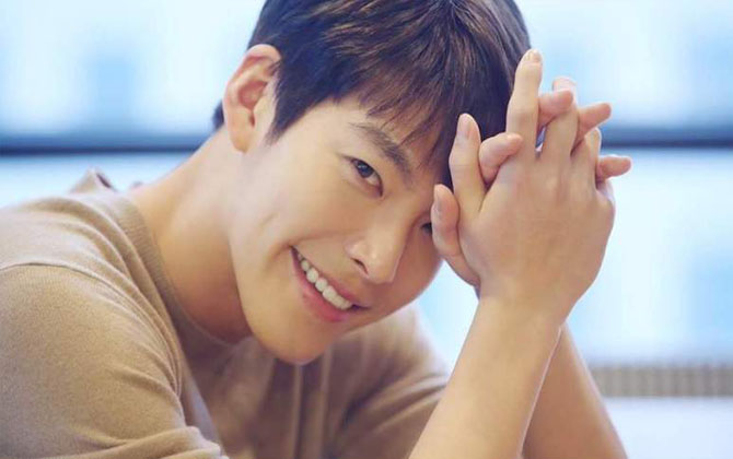 Kim Woo Bin hoãn thời hạn nhập ngũ vì điều kiện sức khỏe không cho phép