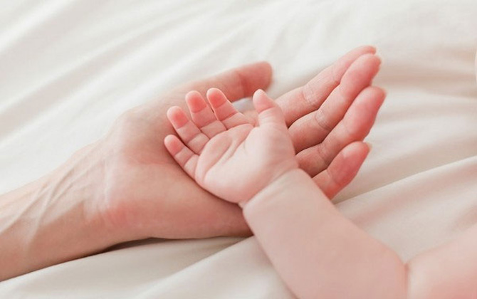 Mẹ cứ để ý, nếu lúc nhỏ con có đặc điểm này, lớn lên sẽ cao lớn, chân dài như siêu mẫu