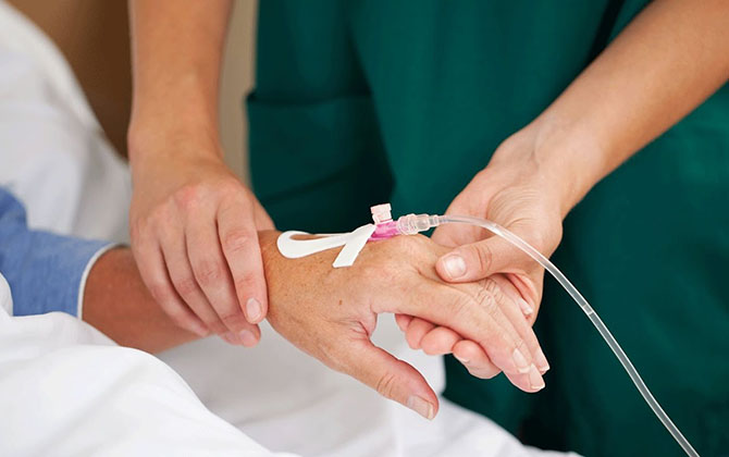 Vụ bé 9 tháng bị bại não sau tiêm thuốc: Thuốc Lincomycin không được dùng trong điều trị viêm phổi?