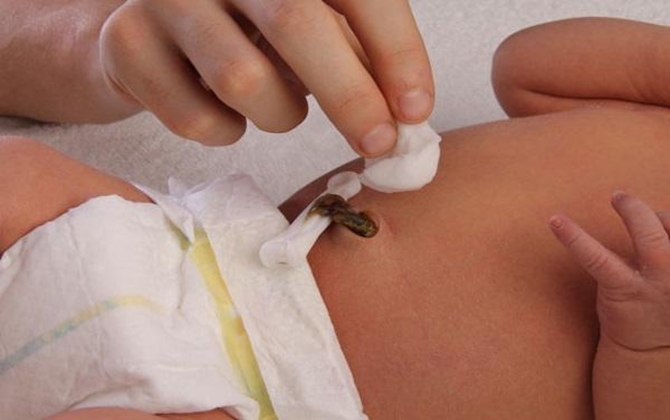 24 giờ đầu tiên sau sinh, mẹ nhớ phải làm 10 điều này ngay cho bé