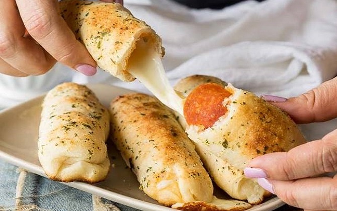 "Siêu phẩm" PIZZA QUE siêu thơm - độc- lạ không cần lò nướng