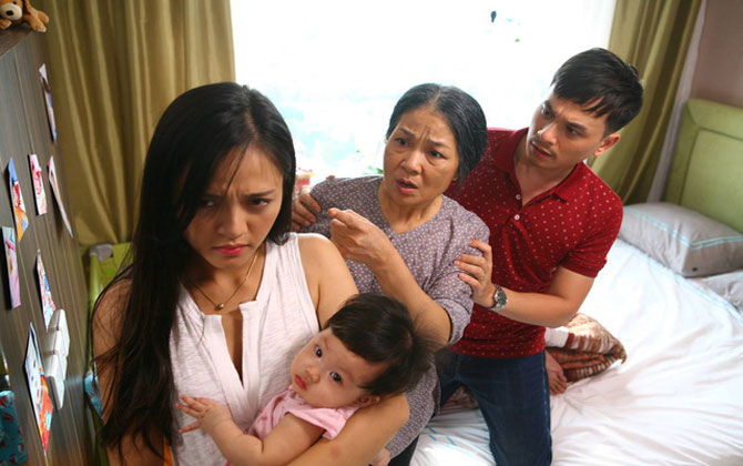Cười ra nước mắt màn chia phần "CON AI NGƯỜI ẤY CHĂM" của mẹ chồng bá đạo