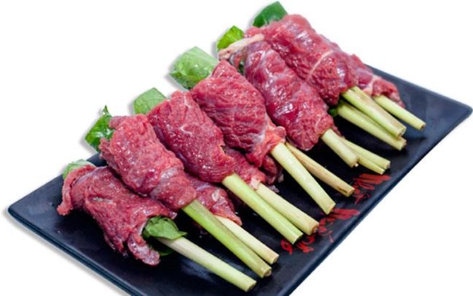 Bò cuộn sả nướng đã miệng ngày mưa