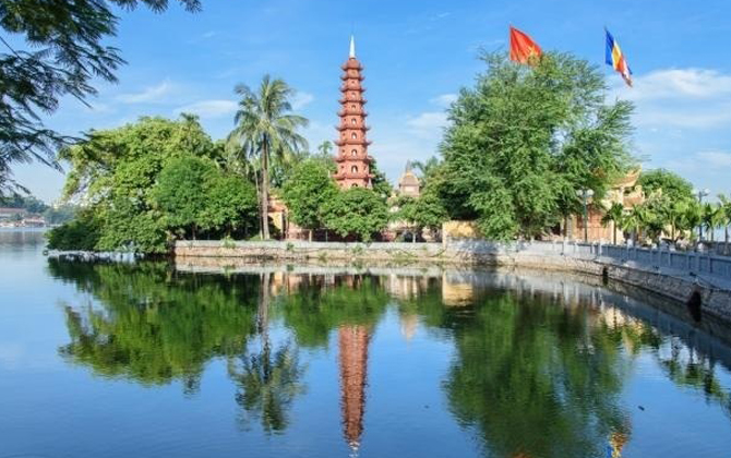 Ấm lòng mùa lễ Vu Lan với những ngôi chùa nức tiếng ở Hà Nội