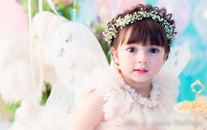 Mách mẹ tuyệt chiêu giúp con gái lớn lên xinh đẹp, mũi dọc dừa, mày lá liễu, chân dài thẳng tắp