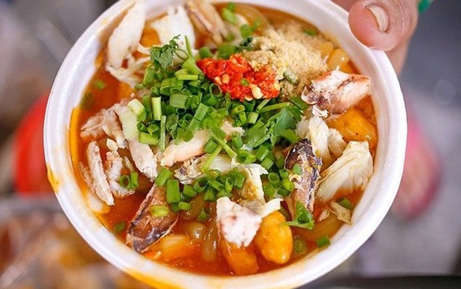 3 kiểu biến tấu bánh canh ở Sài Gòn