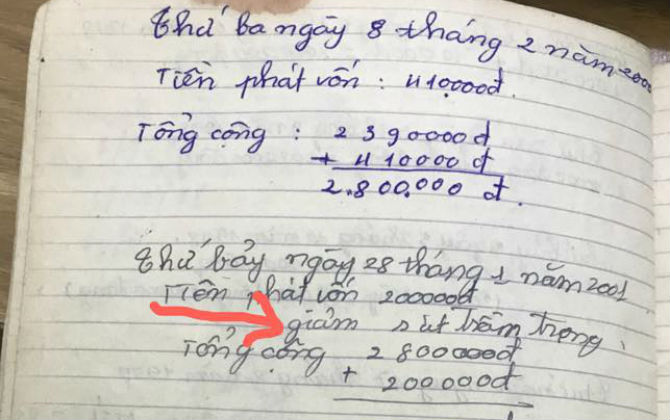 Sau 20 năm, vợ bất ngờ cầm trên tay sổ ghi tiền mừng tuổi của ông xã, mẹ chồng còn thanh toán cả gốc và lãi khiến nhiều người tròn mắt