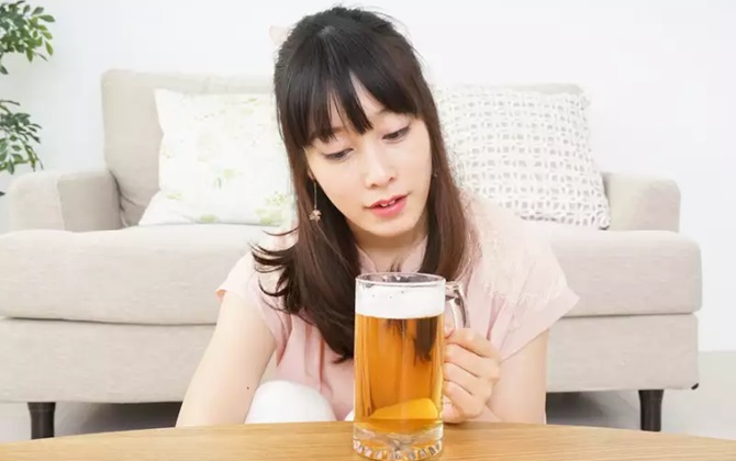 Tôi đã rửa mặt với bia trong một tuần và nhận được kết quả không thể bất ngờ hơn