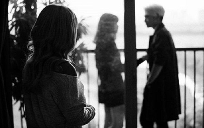 Yêu 6 năm không bằng 1 vòng tay lạ: Câu chuyện tình khiến 15 nghìn người đồng cảm