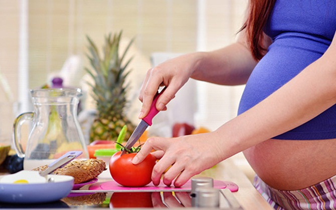 Mẹ bầu ăn cà chua đúng cách nhân đôi lợi ích: đẹp mẹ, khỏe con
