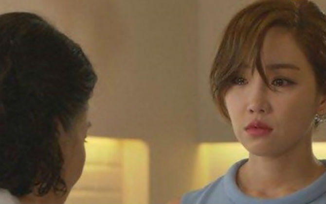 Vợ về quê đẻ, chồng có bồ nhí, mẹ chồng chẳng cảm thông còn nói một câu khiến dân mạng bất bình