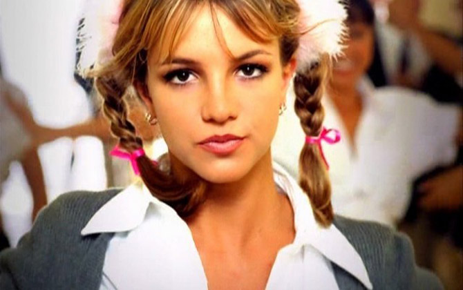 5 sự thật chưa từng được hé lộ về MV “...Baby One More Time” huyền thoại của Britney Spears