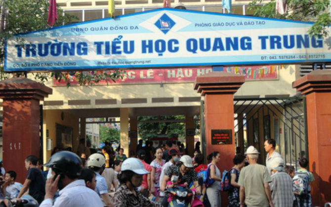 Thêm vụ phụ huynh ở Hà Nội "tố" giáo viên chỉ đạo tát học sinh 50 cái